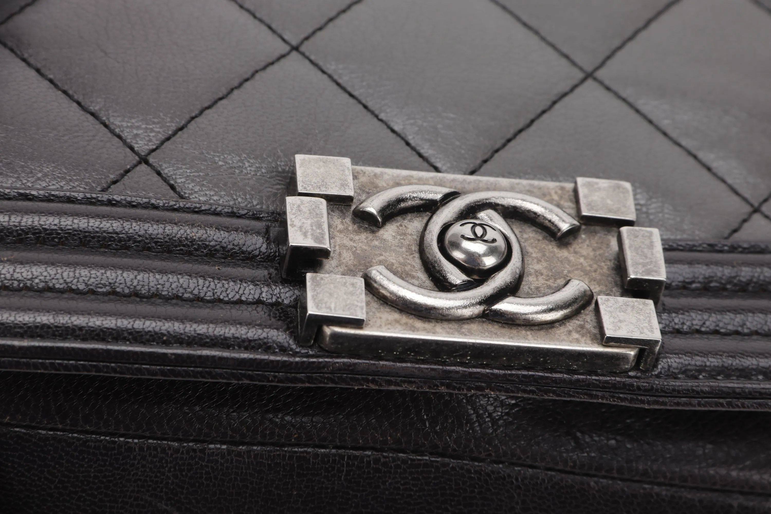 CHANEL LE BOY (1857xxxx) LARGE BLACK OMBRE GLAZED CALF LEATHER RUTHENIUM HARDWARE, WITH CARD, NO DUST COVER