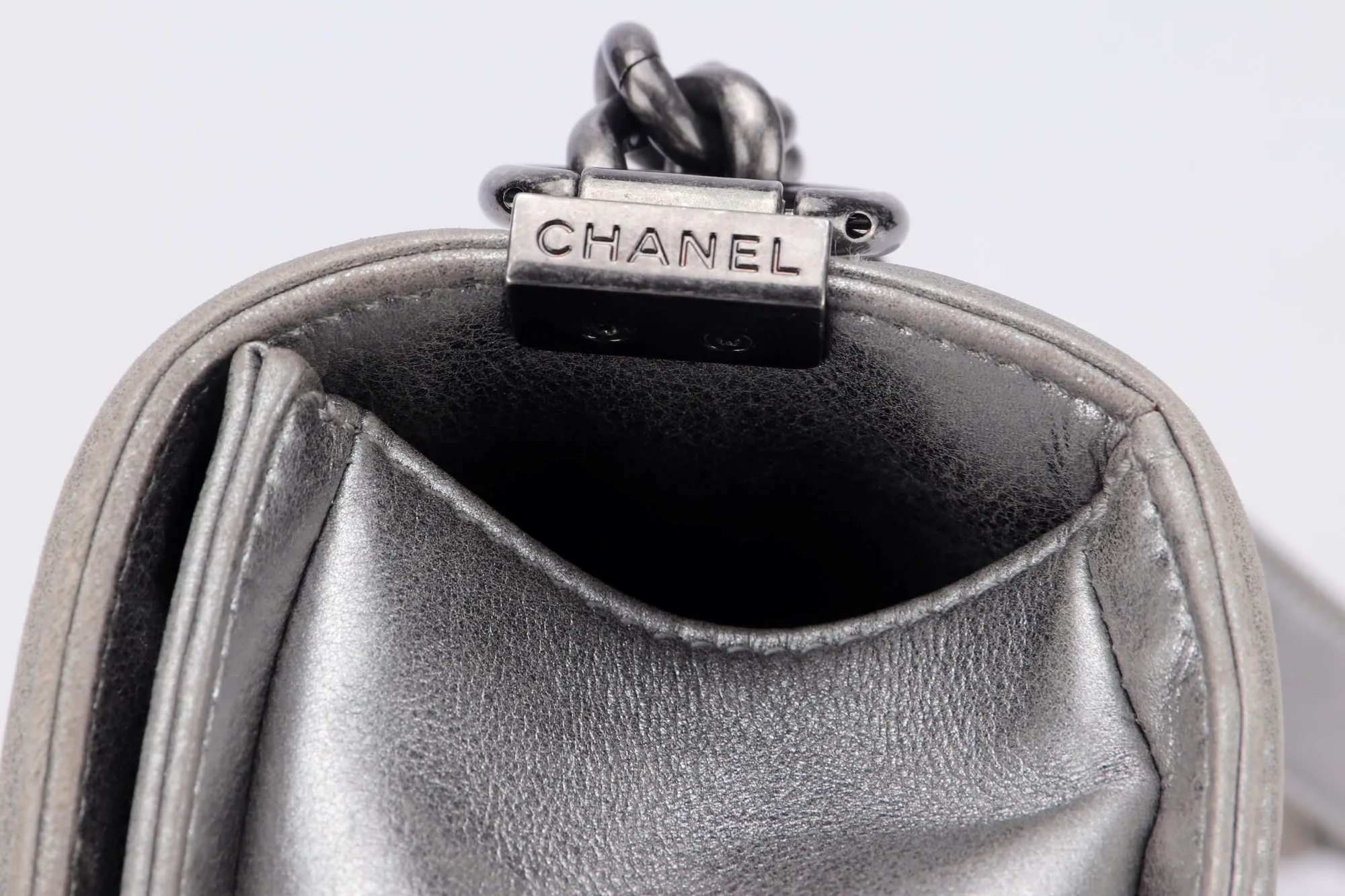 Chanel Le Boy 30cm (1973xxxx) Large Size, Metallic Silver Lambskin Ruthenium Chain, with Card, no Dust Cover