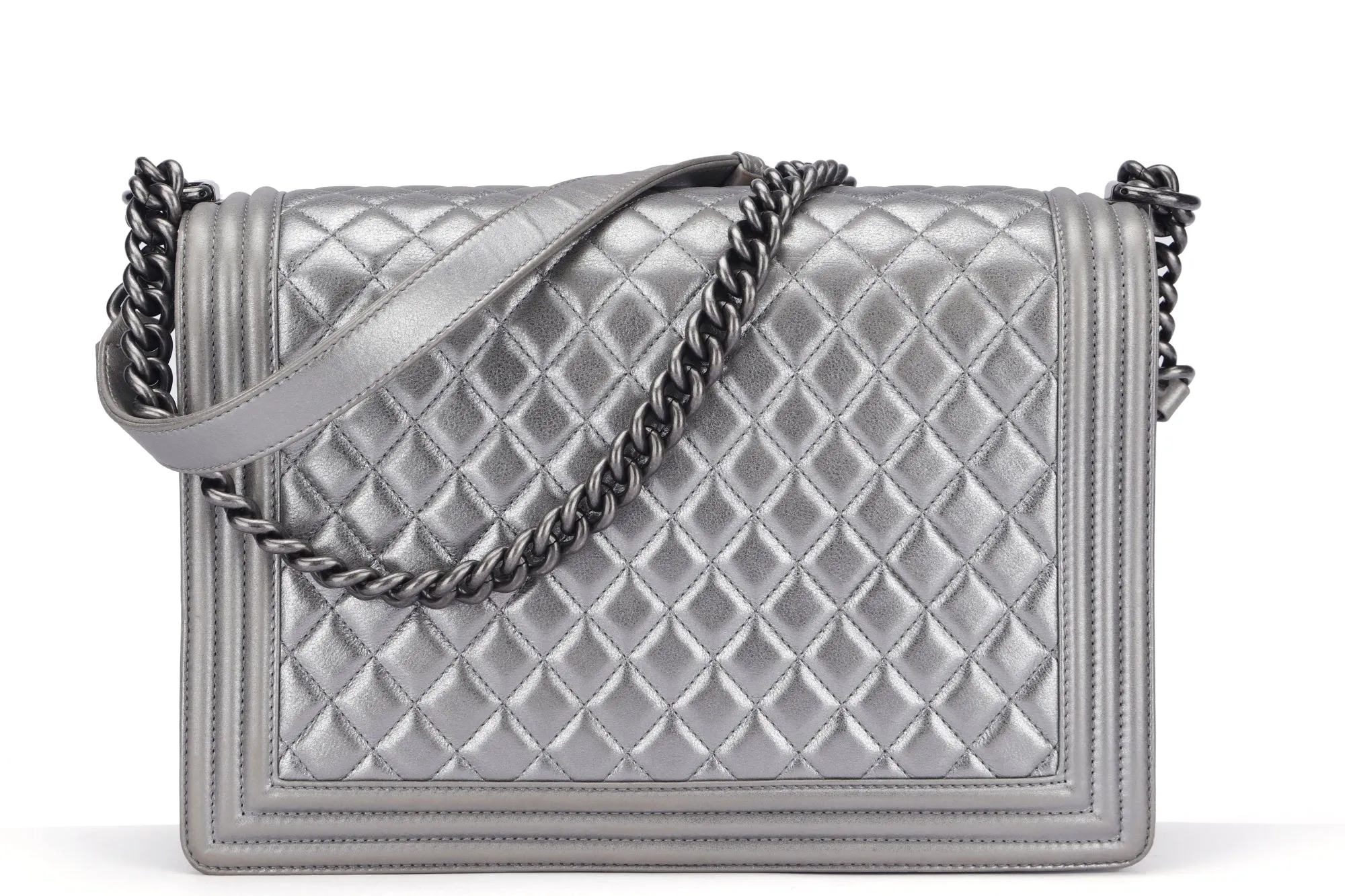 Chanel Le Boy 30cm (1973xxxx) Large Size, Metallic Silver Lambskin Ruthenium Chain, with Card, no Dust Cover